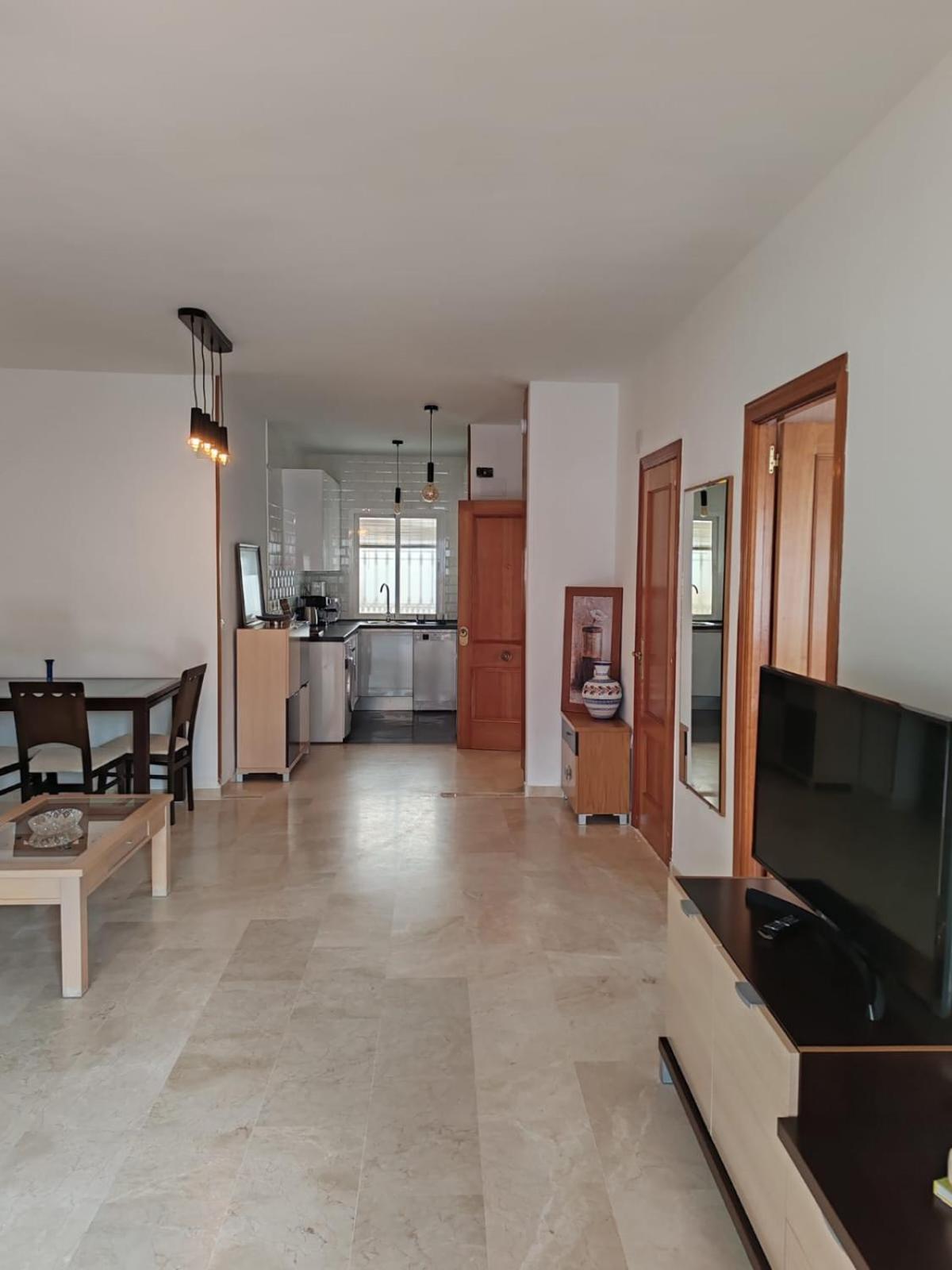 Seaview Apartment With Great Amenities & Facilities Benalmadena Luaran gambar