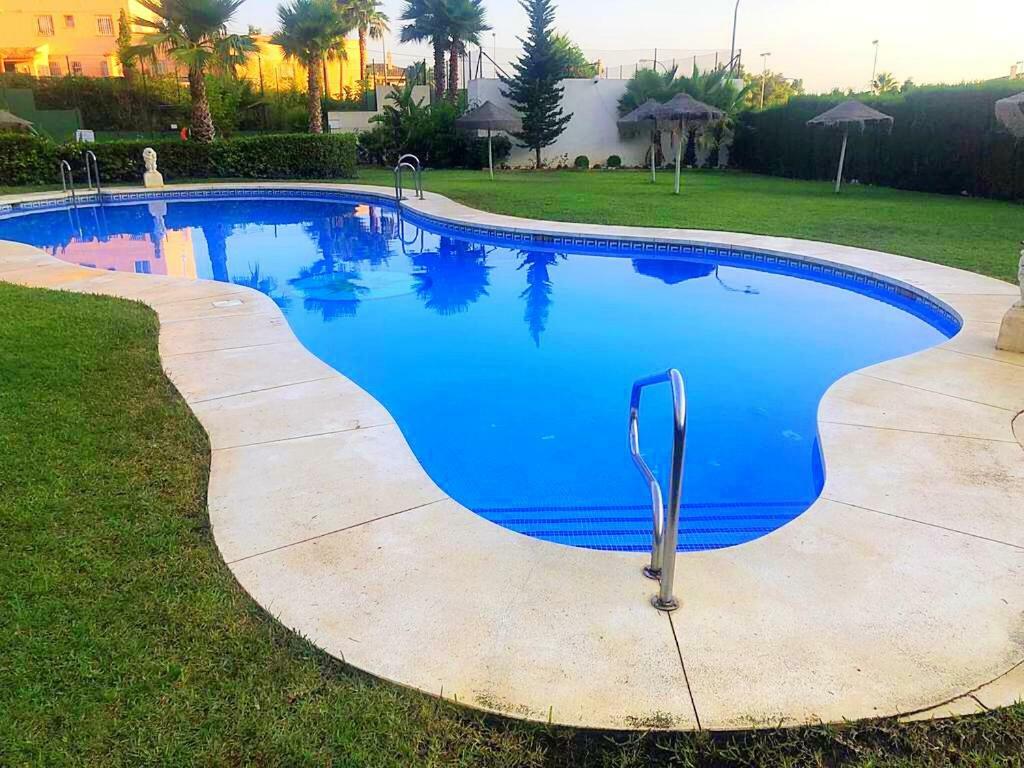 Seaview Apartment With Great Amenities & Facilities Benalmadena Luaran gambar
