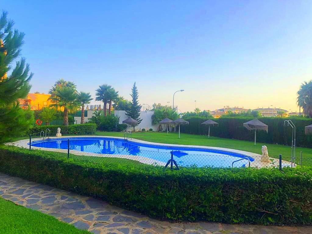 Seaview Apartment With Great Amenities & Facilities Benalmadena Luaran gambar